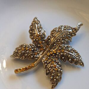 Vintage Monet 80s Goldtone Leaf Brooch Pin Faux Pearls Crystals Retro Glam Amber